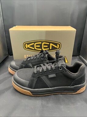 Keen Women's Black and Gum Low-Top Athletic Sneakers